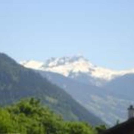 Apartment In Top Location In Fuegen With Balcony Εξωτερικό φωτογραφία