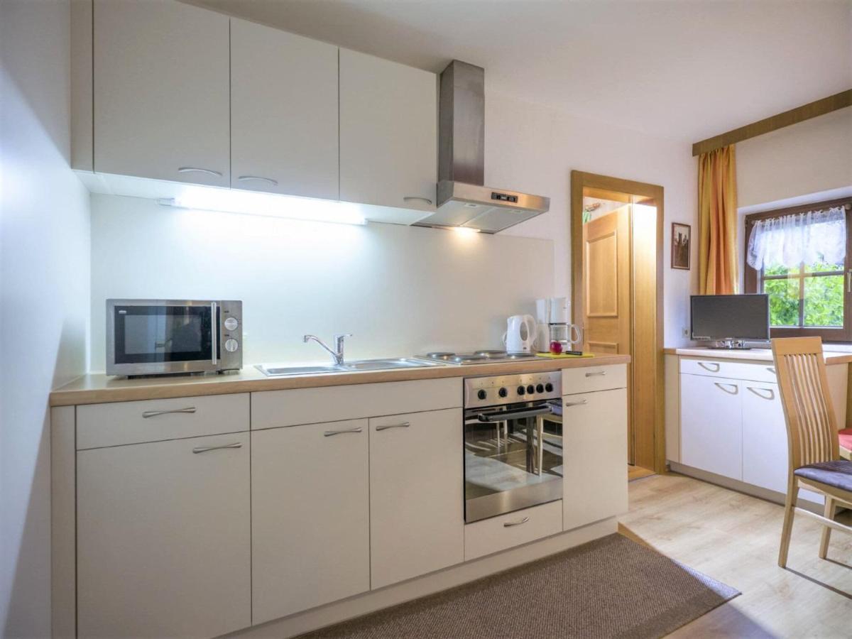 Apartment In Top Location In Fuegen With Balcony Εξωτερικό φωτογραφία