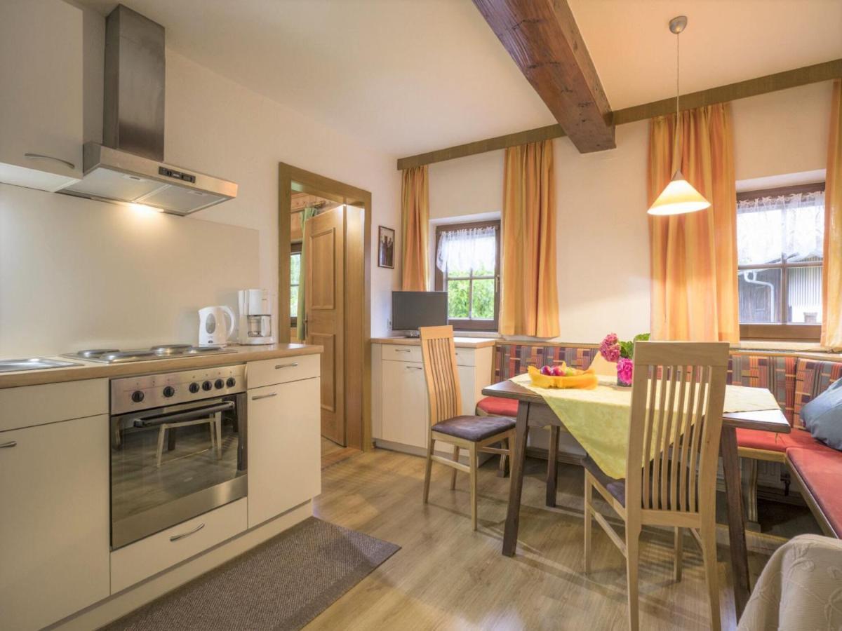 Apartment In Top Location In Fuegen With Balcony Εξωτερικό φωτογραφία