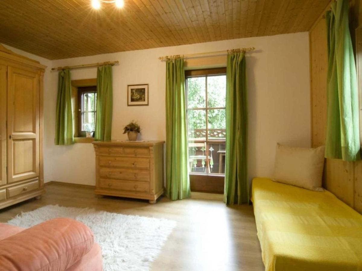 Apartment In Top Location In Fuegen With Balcony Εξωτερικό φωτογραφία